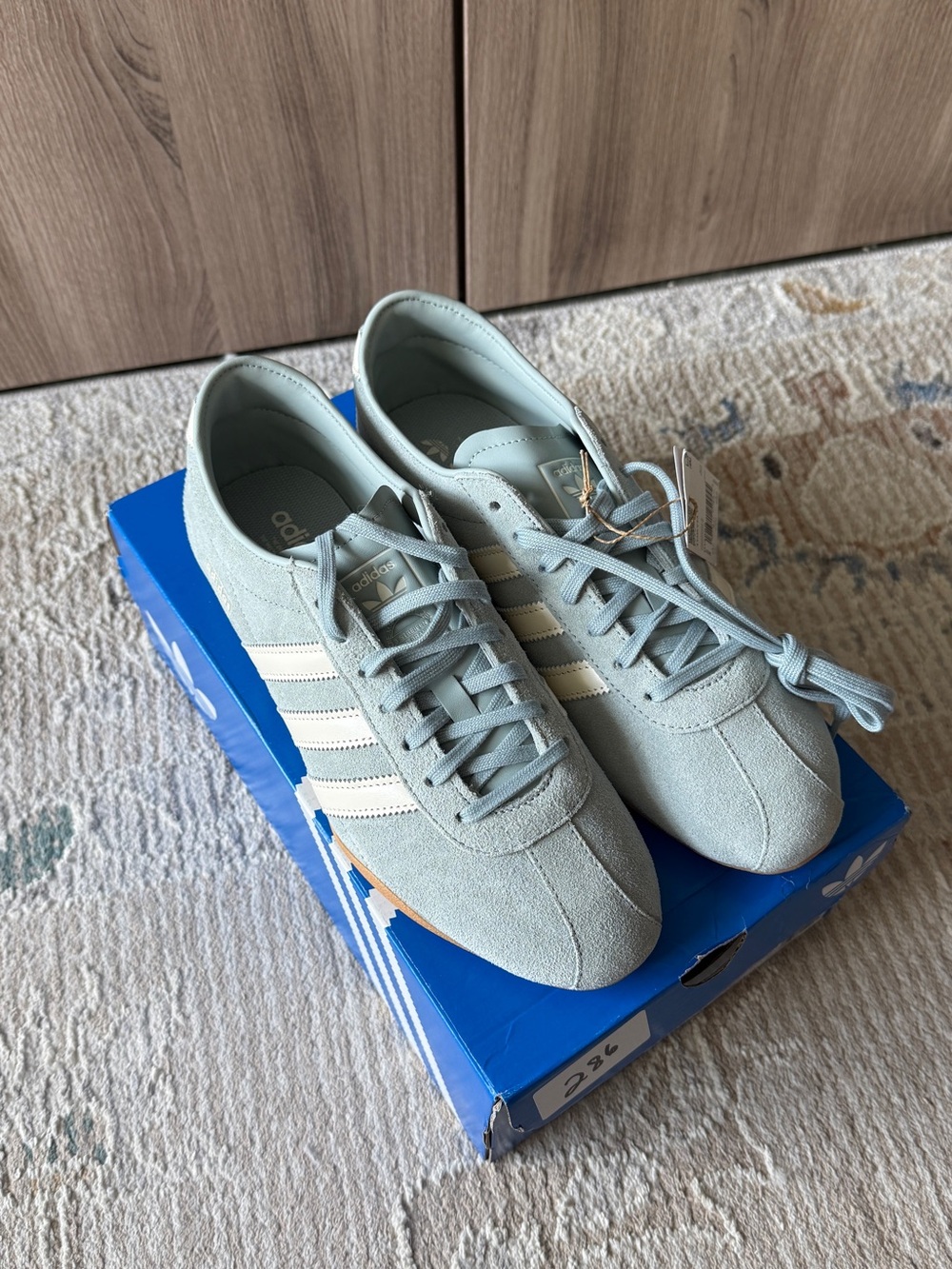 Adidas Tokyo Women’s 10 in Wonder Sage Green/Blue